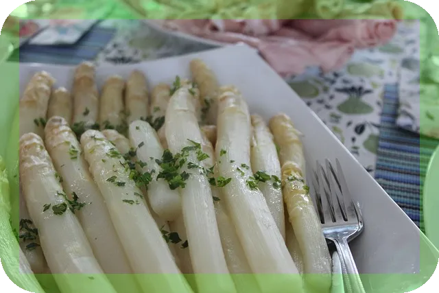 노인 몸 냄새 제거방법과 원인과 대처방안은?